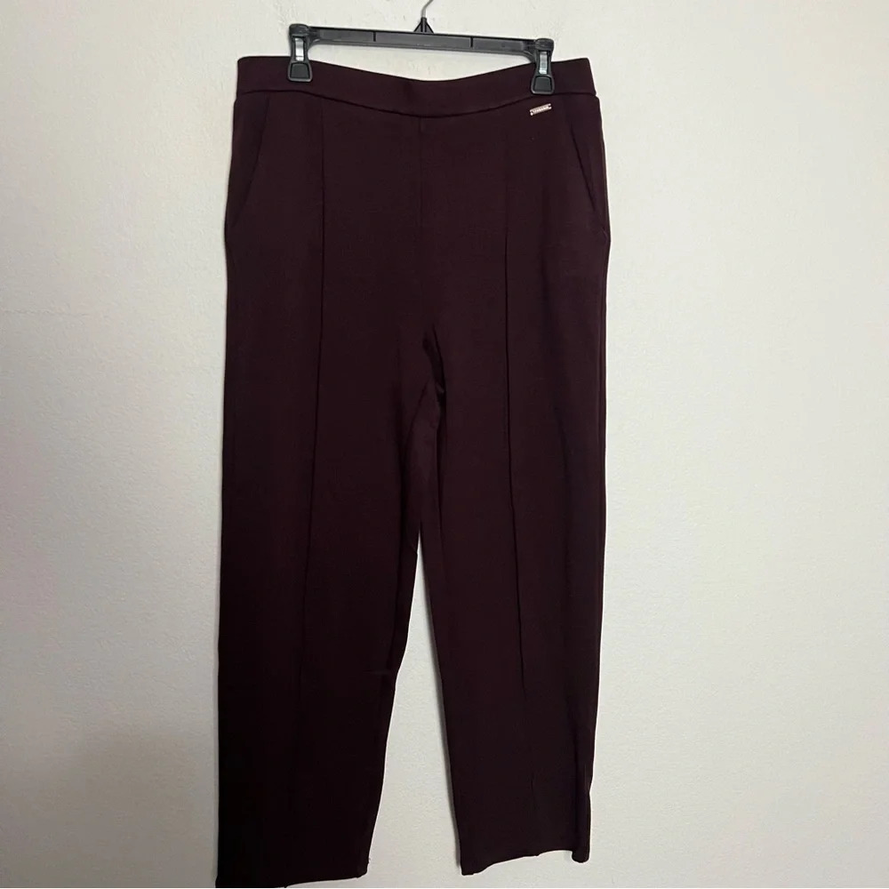 Tahari | Burgundy High Rise Pull-On Ponte Pant (S) - Picture 3 of 9